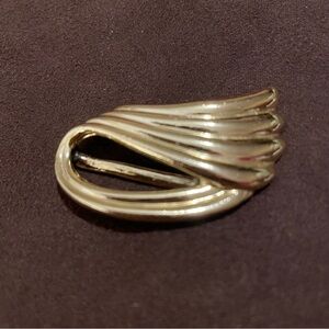 Piscitelli signed Angel Wing scarf slide clip